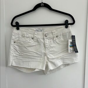 NWT Seven7 White Jean Shorts Casual Style